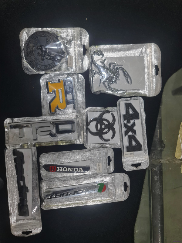 ملصقات ستانلس منوعه