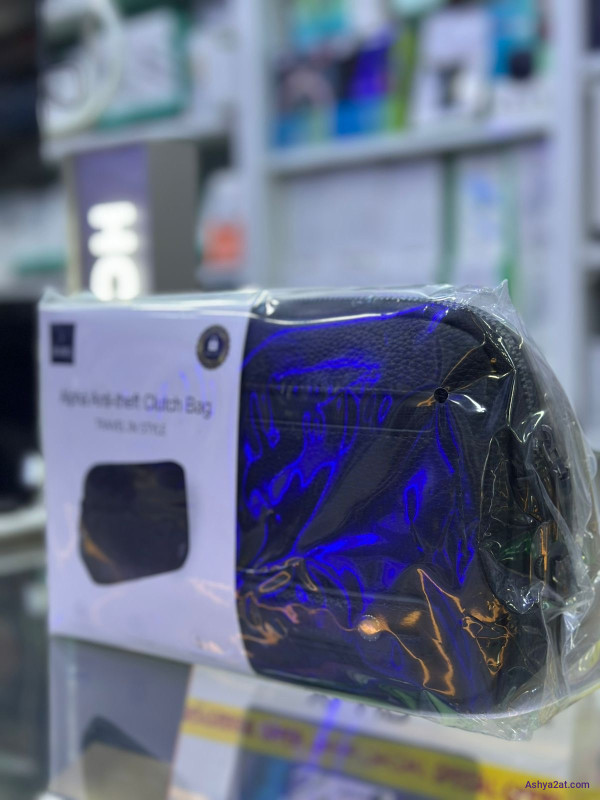 حقيبة يد مع رمز سري