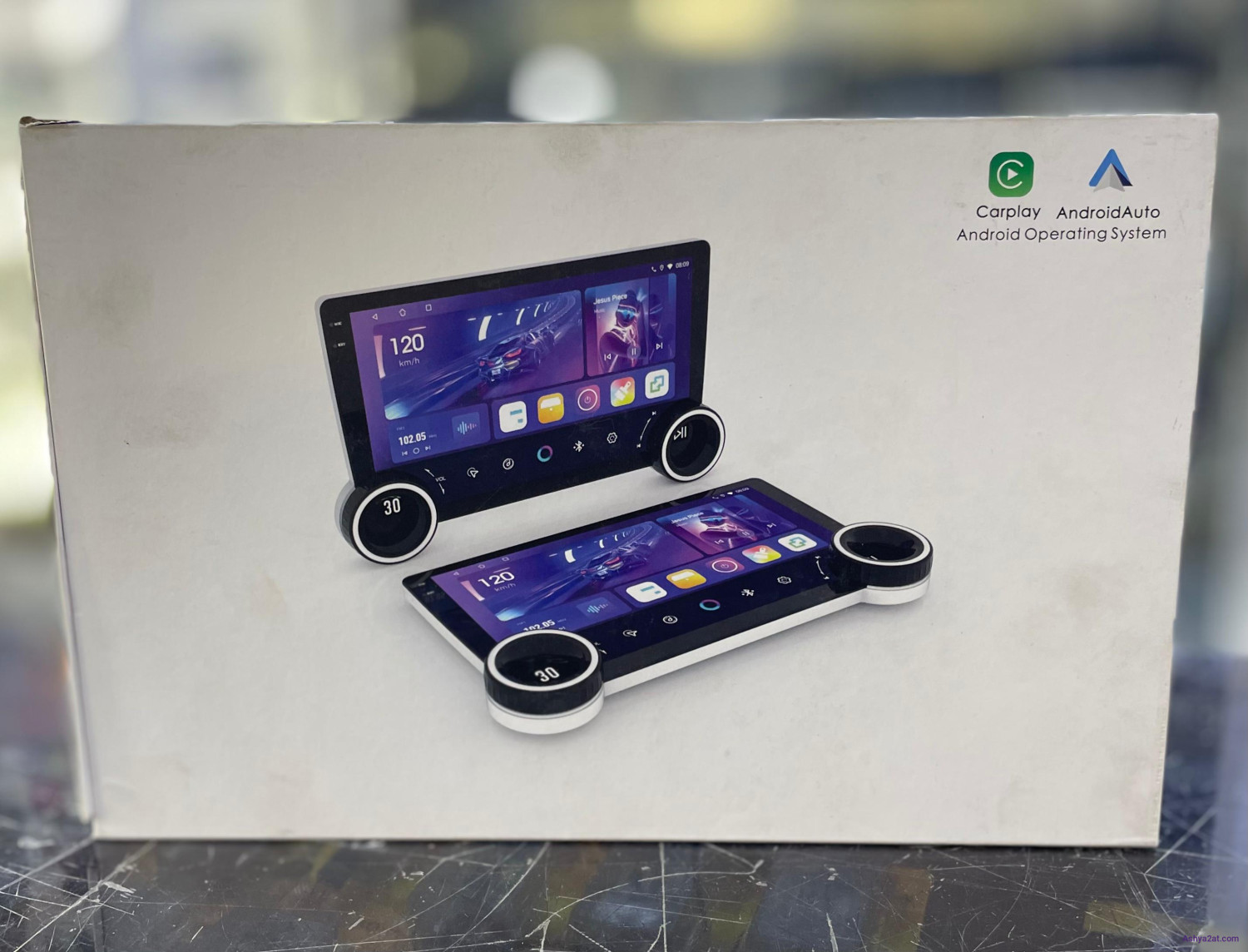 شاشة للسيارة