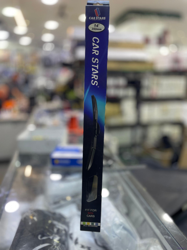 مساحات زجاج امامي للسيارة