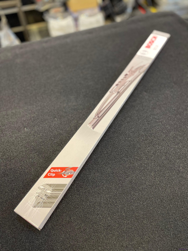 مساحة زجاج امامي