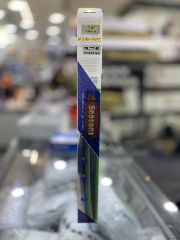 مساحات زجاج امامي للسيارة