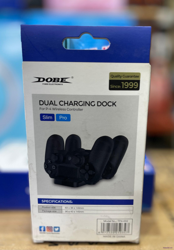 قاعدة شحن يد بلاستيشن 4